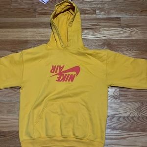 TRAVIS SCOTT JORDAN CACTUS JACK HIGHEST HOODIE- GOLD- SIZE MEDIUM *NO DRAWSTRING